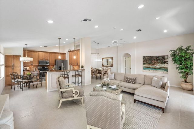 6600 Sherbrook Drive, Boynton Beach, FL 33437