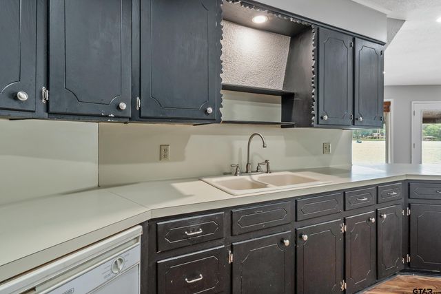 2644 Aqua Vista, Jacksonville, TX 75766