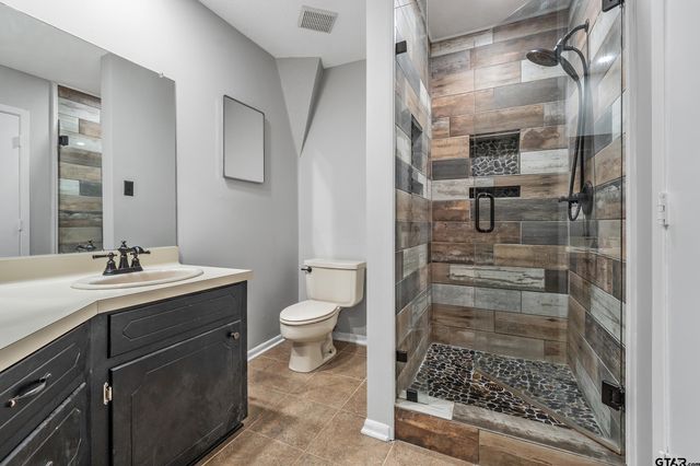 2644 Aqua Vista, Jacksonville, TX 75766