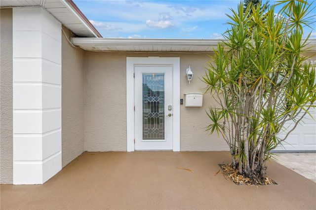 2375 37TH STREET N, St Petersburg, FL 33713