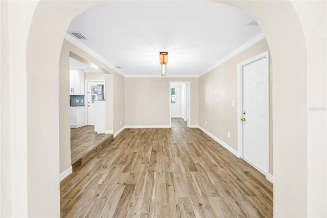 2375 37TH STREET N, St Petersburg, FL 33713