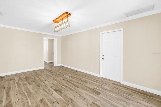 2375 37TH STREET N, St Petersburg, FL 33713