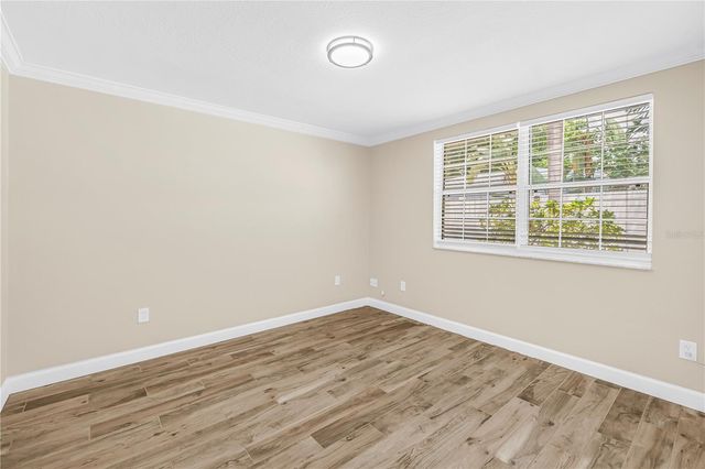2375 37TH STREET N, St Petersburg, FL 33713