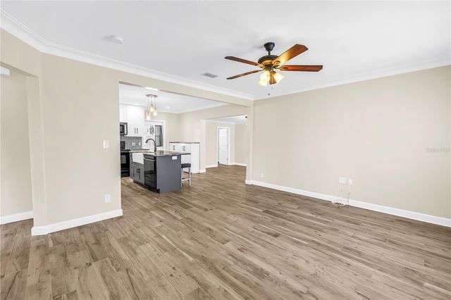 2375 37TH STREET N, St Petersburg, FL 33713