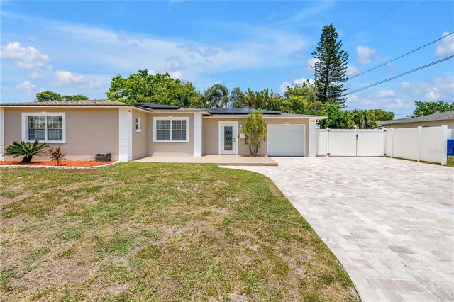 2375 37TH STREET N, St Petersburg, FL 33713