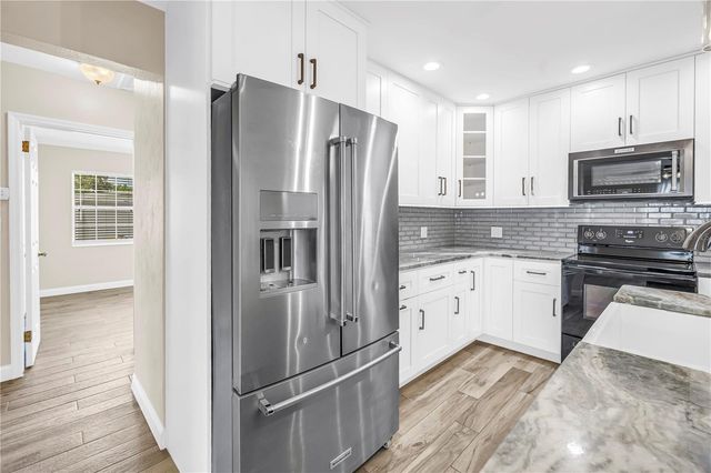 2375 37TH STREET N, St Petersburg, FL 33713