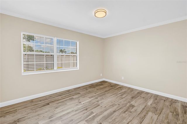 2375 37TH STREET N, St Petersburg, FL 33713