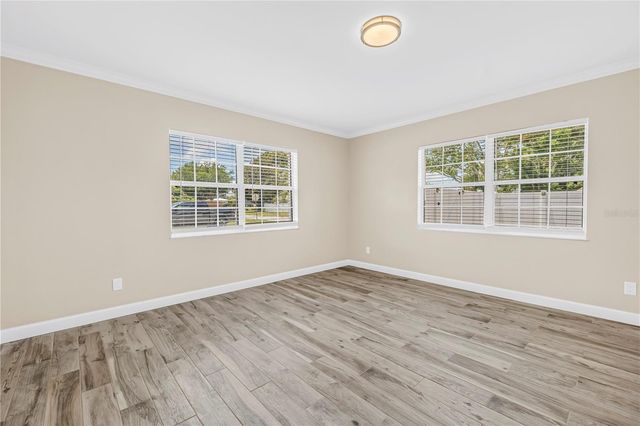 2375 37TH STREET N, St Petersburg, FL 33713