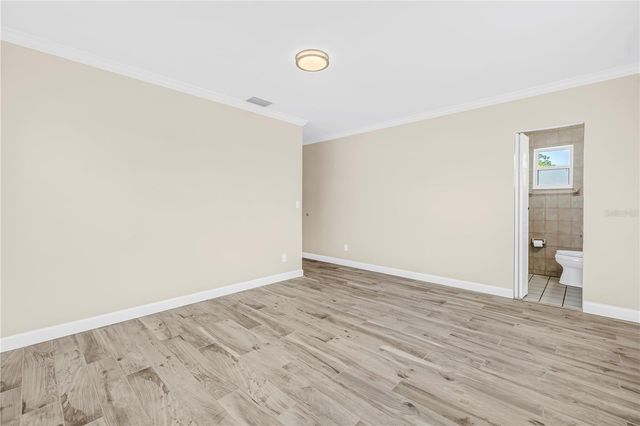 2375 37TH STREET N, St Petersburg, FL 33713