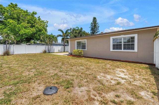 2375 37TH STREET N, St Petersburg, FL 33713