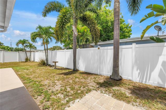 2375 37TH STREET N, St Petersburg, FL 33713