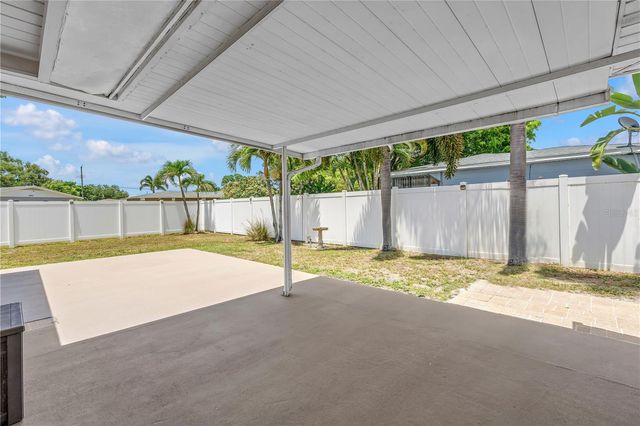 2375 37TH STREET N, St Petersburg, FL 33713