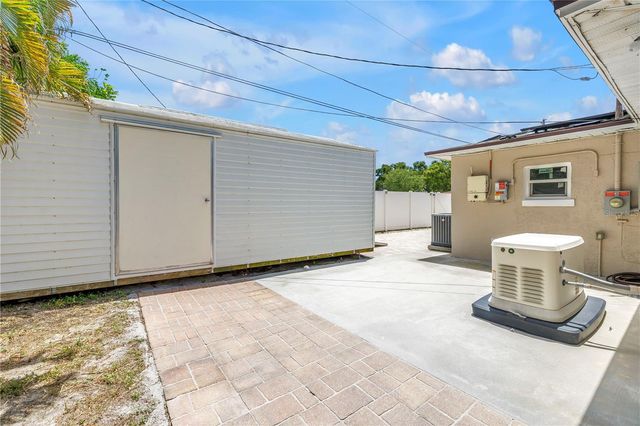 2375 37TH STREET N, St Petersburg, FL 33713