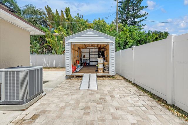 2375 37TH STREET N, St Petersburg, FL 33713