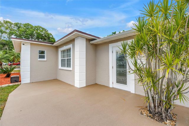 2375 37TH STREET N, St Petersburg, FL 33713