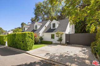 501 Cascada Way, Los Angeles, CA 90049