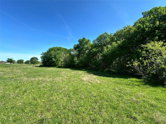 Lot 37 Sandy Cove Circle, Streetman, TX 75859