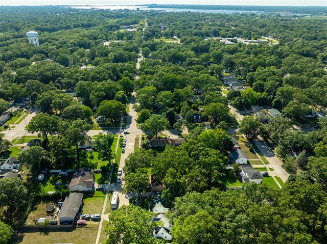 1450 Wesley Avenue, Muskegon, MI 49442