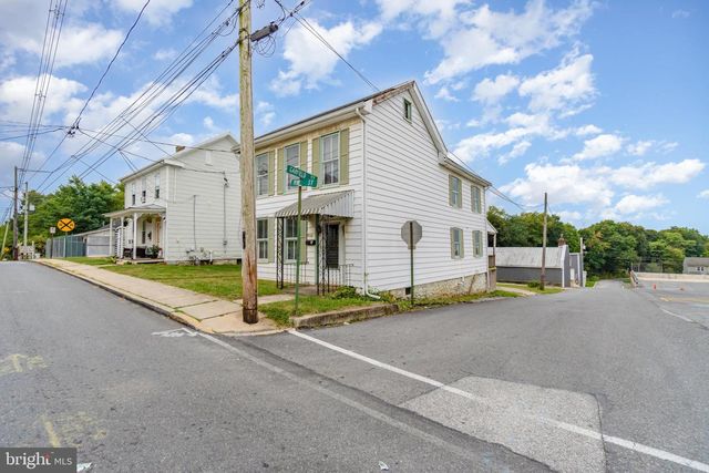 200 S PENN ST, Shippensburg, PA 17257