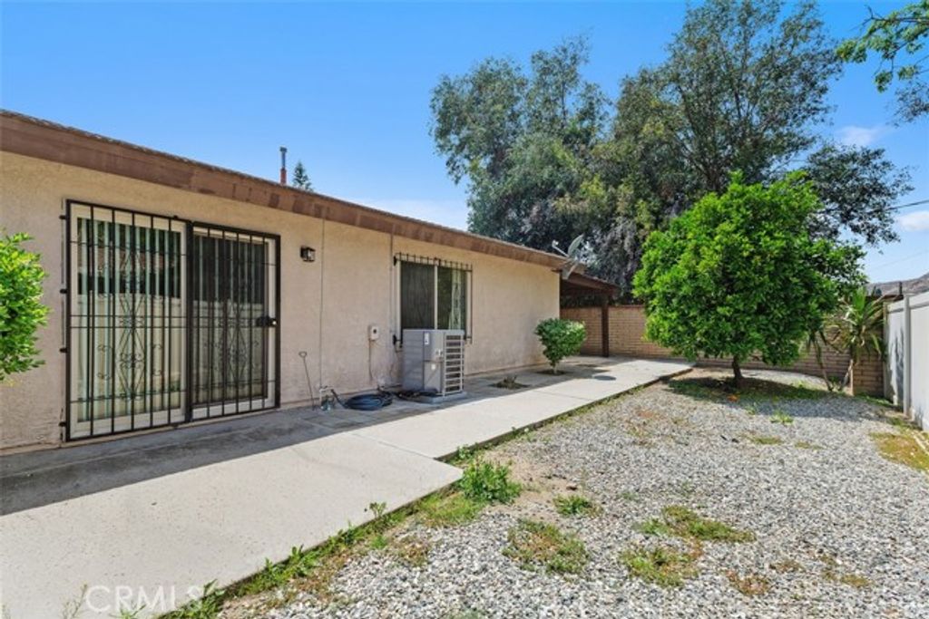 property-img