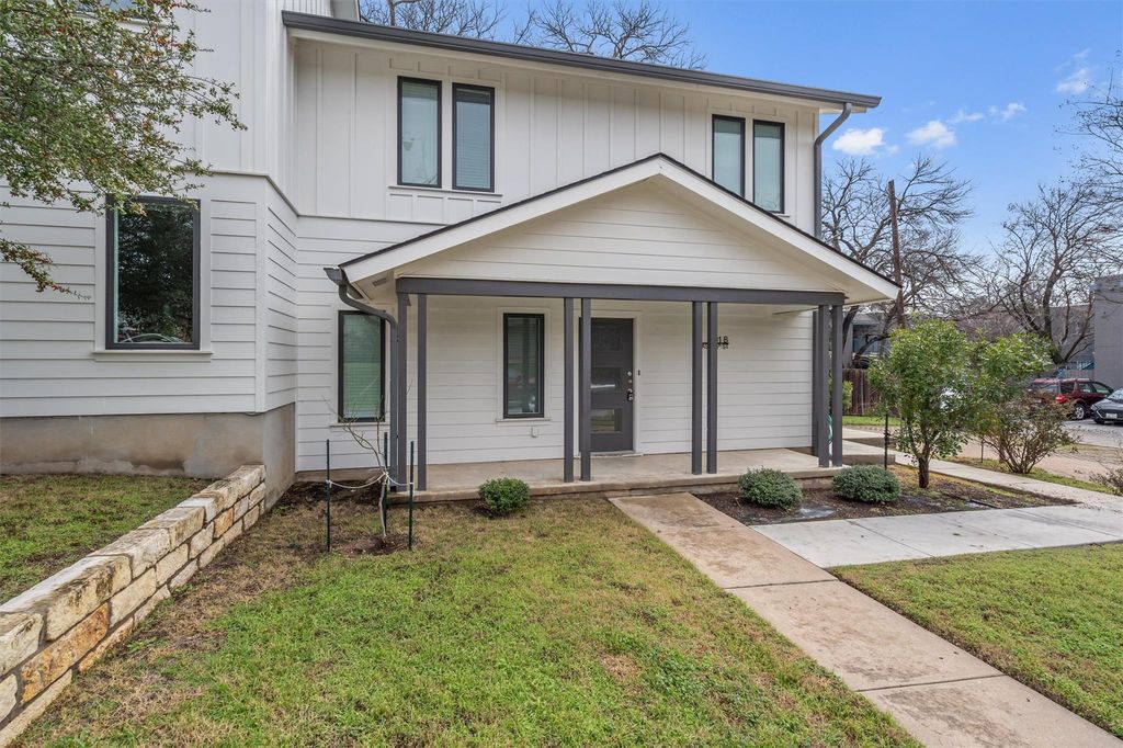 201 E 35th ST B, Austin, TX 78705
