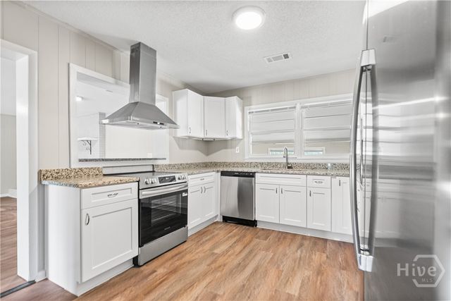 1569 Groover Road, Hinesville, GA 31313