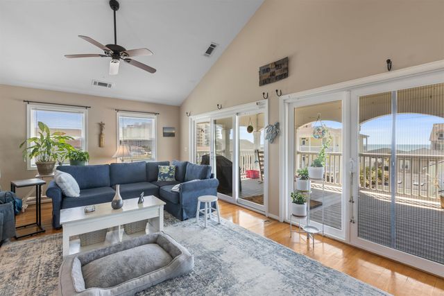 1511 Holly Dr., North Myrtle Beach, SC 29582