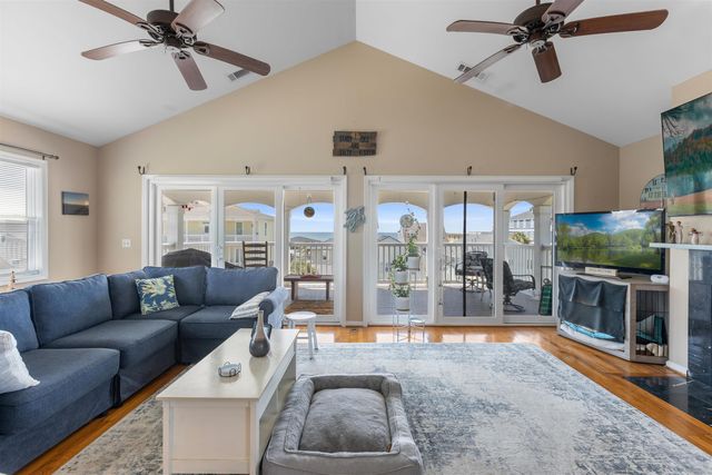 1511 Holly Dr., North Myrtle Beach, SC 29582