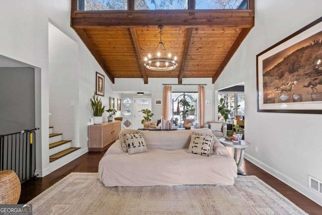 1718 CHRISTIE Drive NE, Marietta, GA 30066