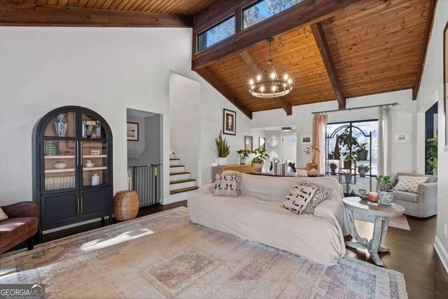 1718 CHRISTIE Drive NE, Marietta, GA 30066