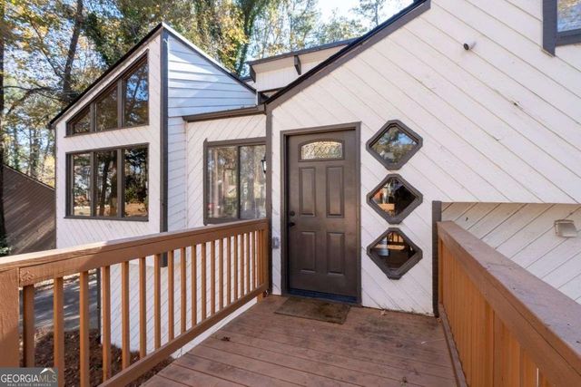 1718 CHRISTIE Drive NE, Marietta, GA 30066