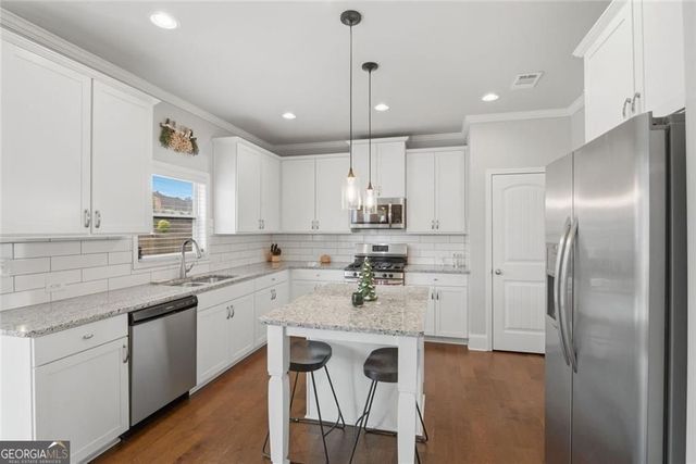 619 Little Bear Loop, Canton, GA 30114