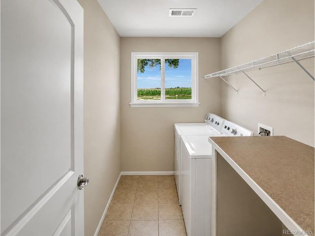 212 Sycamore Ave, Johnstown, CO 80534
