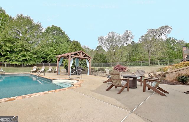 100 Wickham Drive, Tyrone, GA 30290