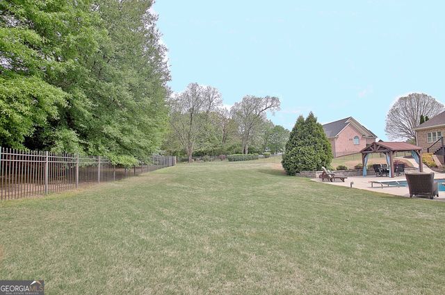 100 Wickham Drive, Tyrone, GA 30290