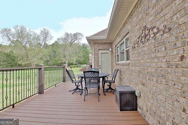 100 Wickham Drive, Tyrone, GA 30290