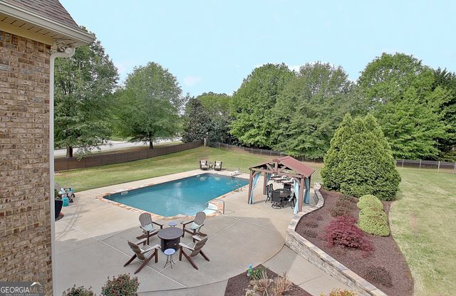 100 Wickham Drive, Tyrone, GA 30290