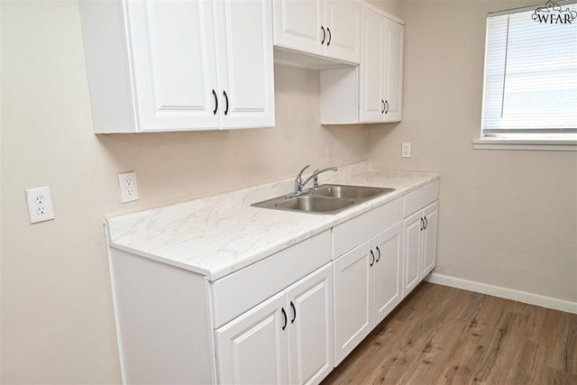 2813 ROANOKE DRIVE, Wichita Falls, TX 76306