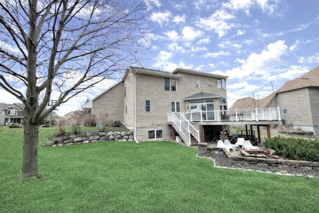 18412 Pathfinder Drive, Eden Prairie, MN 55347