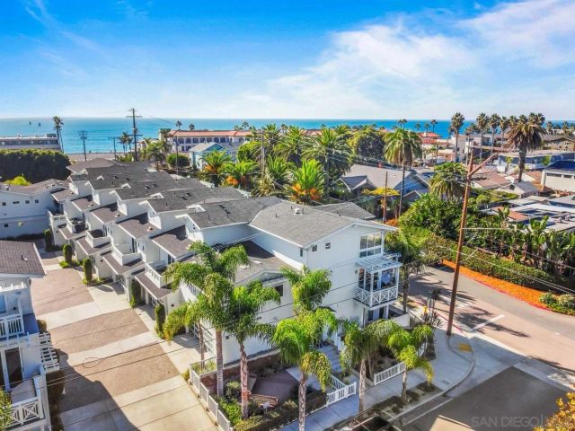 3301 Lincoln, Carlsbad, CA 92008