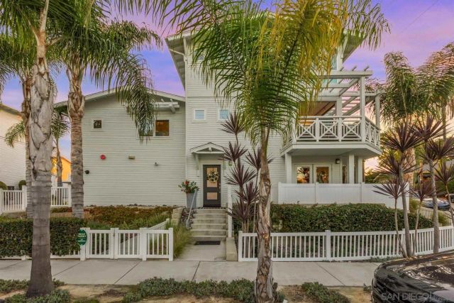 3301 Lincoln, Carlsbad, CA 92008