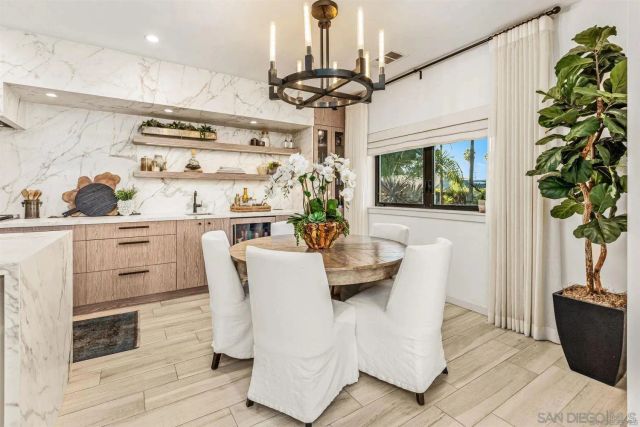 3301 Lincoln, Carlsbad, CA 92008