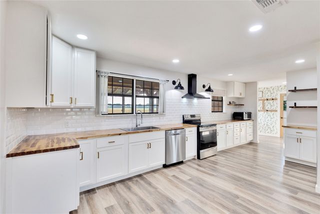 17252 State Highway 317, Moody, TX 76557