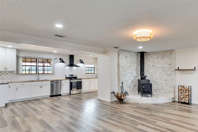 17252 State Highway 317, Moody, TX 76557