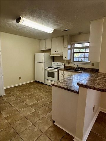 7025 BRENTWOOD Court, Riverdale, GA 30296