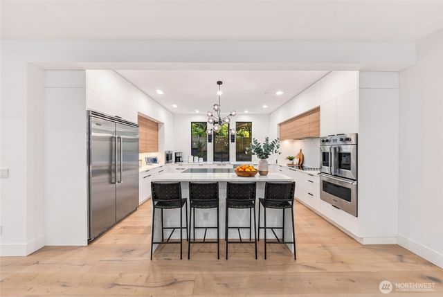17720 SE 63rd Place, Bellevue, WA 98006