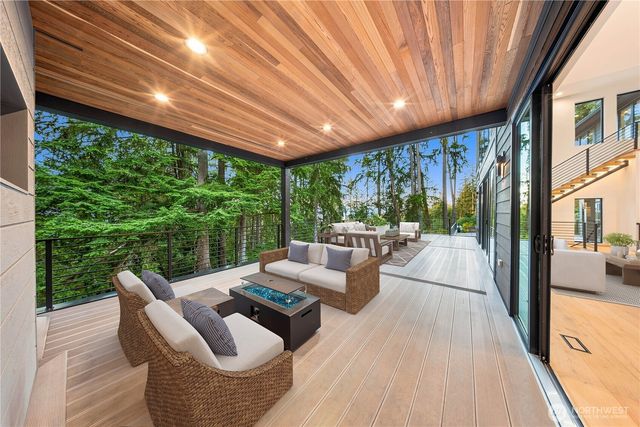 17720 SE 63rd Place, Bellevue, WA 98006