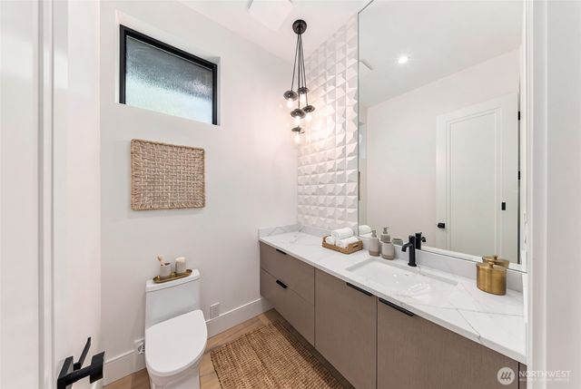 17720 SE 63rd Place, Bellevue, WA 98006