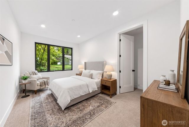 17720 SE 63rd Place, Bellevue, WA 98006