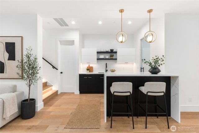 17720 SE 63rd Place, Bellevue, WA 98006